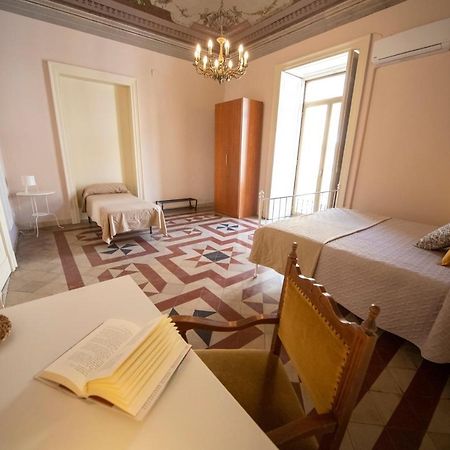 Sicilian Mood - Bed And Breakfast คาตาเนีย ภายนอก รูปภาพ