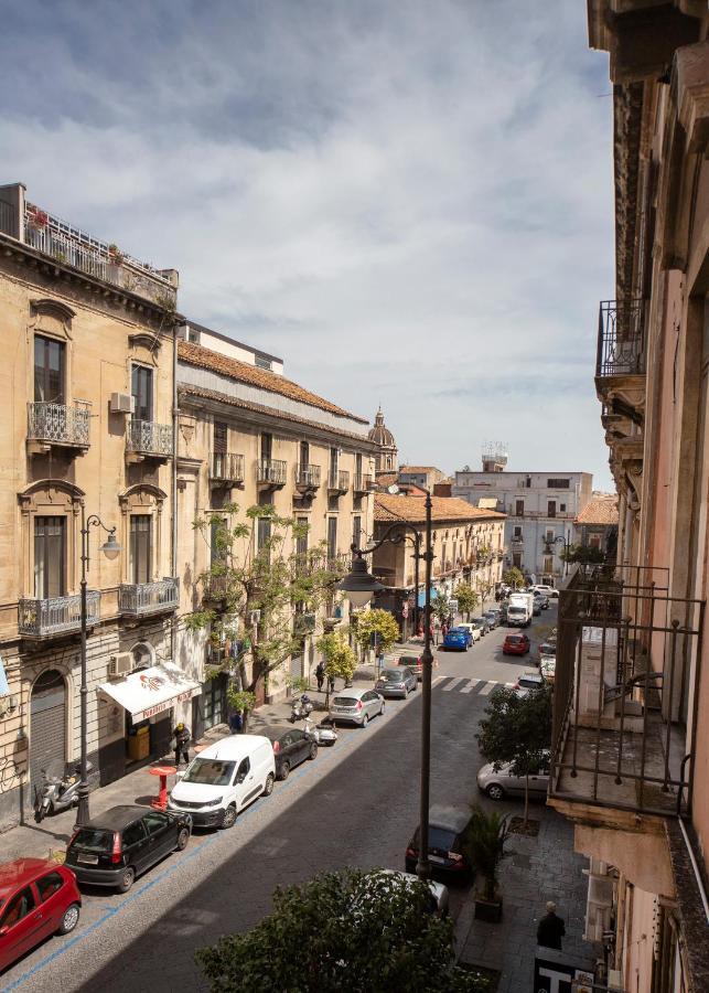 Sicilian Mood - Bed And Breakfast คาตาเนีย ภายนอก รูปภาพ