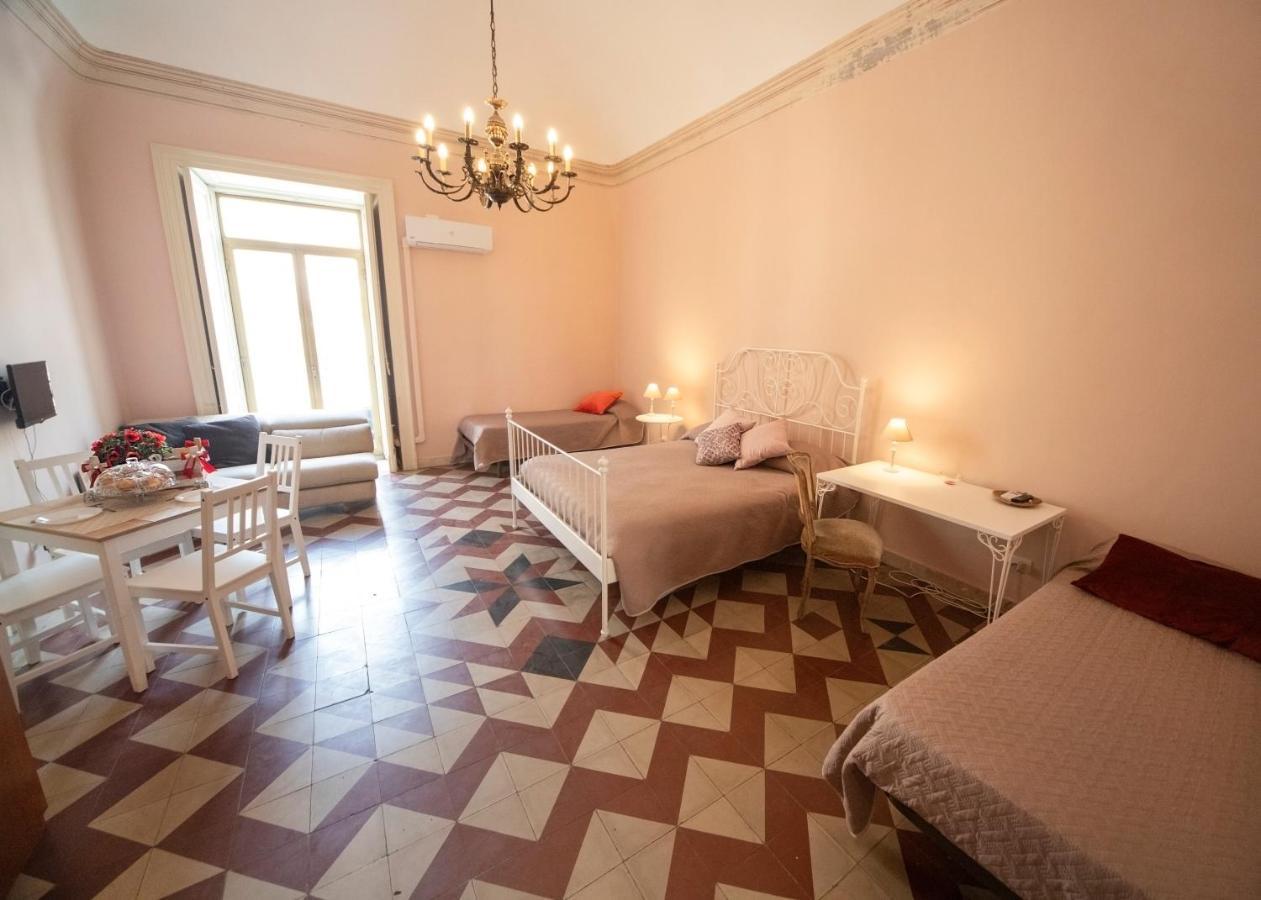 Sicilian Mood - Bed And Breakfast คาตาเนีย ภายนอก รูปภาพ
